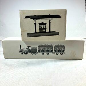 Dept. 56 Heritage Village “Flying Scot” Train & Victoria Station Platform